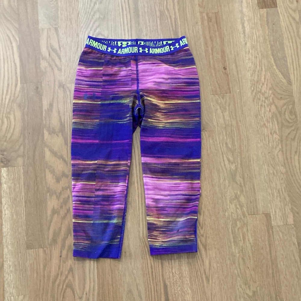 Under Armour Girl’s Heat Gear Purple Green Polyester Capris Cropped Leggings